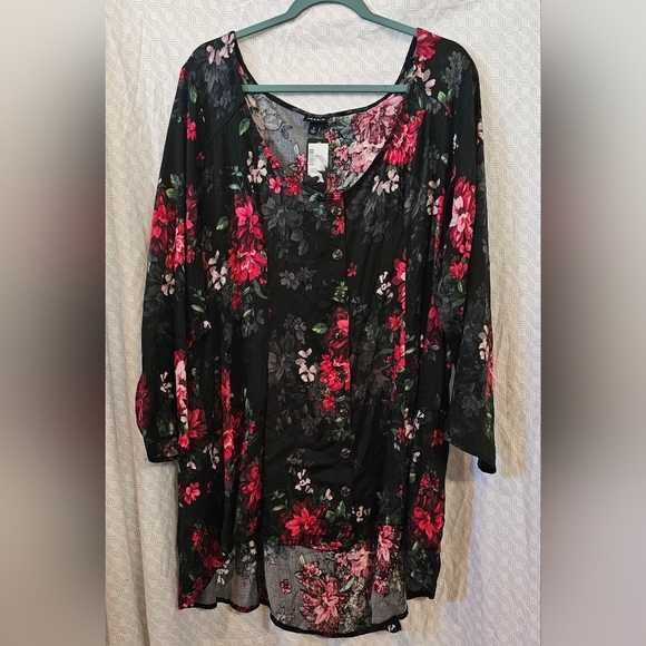 torrid Tops - Torrid Black Floral Button-Down Top